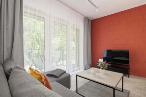 TV - Unique Studio for 2 People | Spacious Balcony (Katowice)