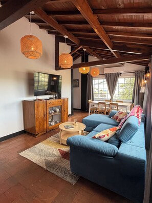 Living area - Quinta do Atlântico - Cozy Oceanview Home in Biscoitos (Biscoitos)