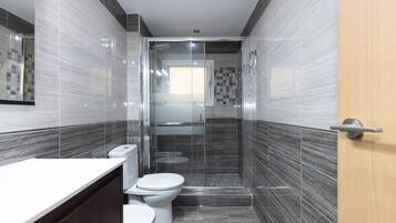 Shower, towels