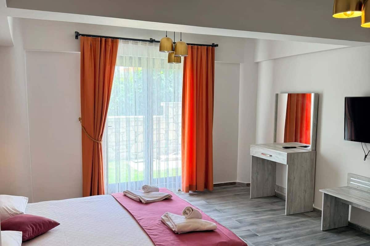 Deluxe Room | Free WiFi
