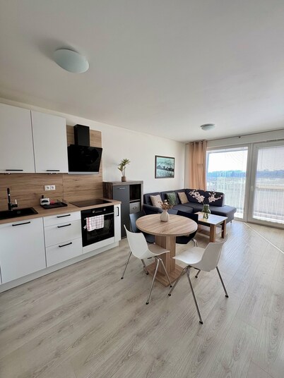 Morusa | Airport Apartment