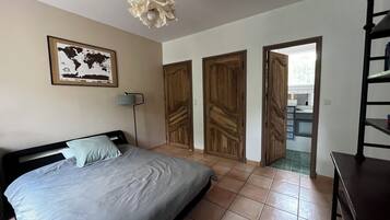 2 bedrooms, WiFi (free)