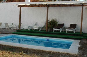 Pool - Room 'Amitabha' with Mountain View, Wi-Fi and Air Conditioning (Romo Cuevas)