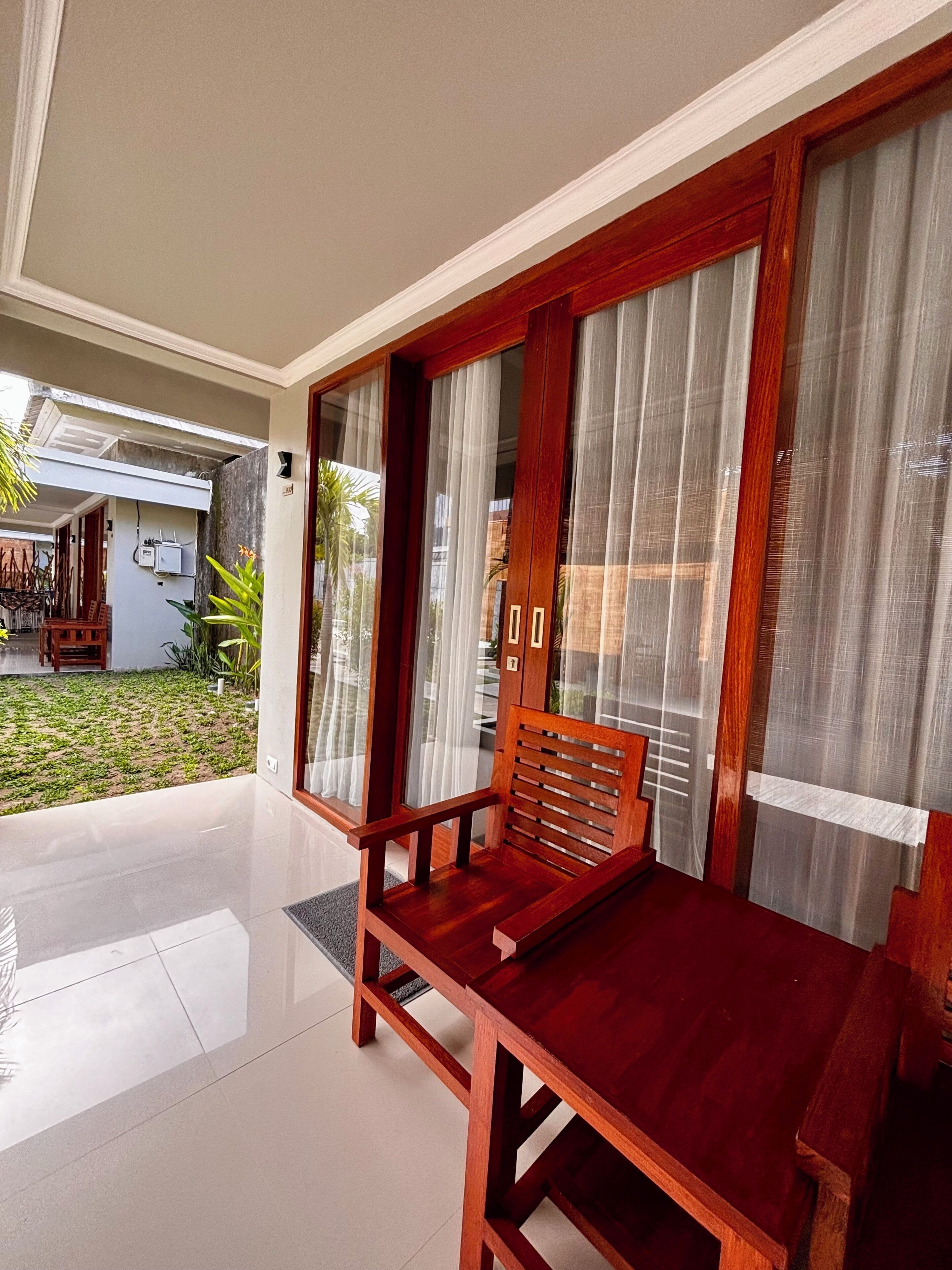 Deluxe-Doppelzimmer, 1 King-Bett, Nichtraucher, Gartenblick | Terrasse/Patio