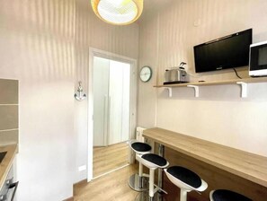 Interior - Hostdomus - Beach House (Borghetto Santo Spirito)