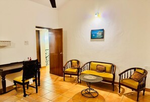 Interior - Independent Bungalow for rent at Siolim. Next to main market with parking for 2 (Siolim)