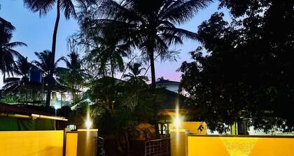 Independent Bungalow for rent at Siolim. Next to main market with parking for 2