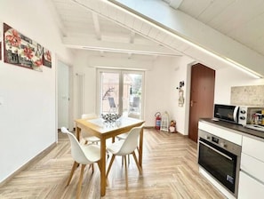Dining - Hostdomus - Bellavista Suite (Pietra Ligure)