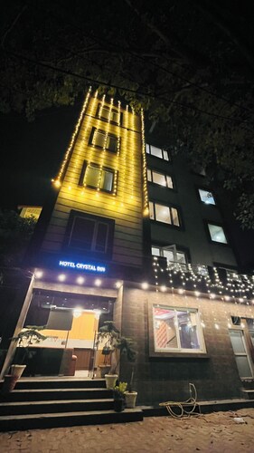 Hotel Crystal Inn