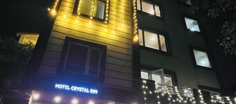 Hotel Crystal Inn