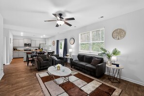 TV - Furnished Savannah Retreat | Gated Community | 30+ (Savannah)