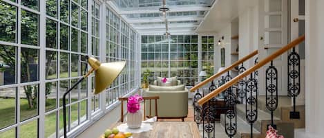 Heritage Room with Private Solarium | Vardagsrum