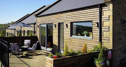 1 The Old Stables is a rural cottage with scenic countryside views.