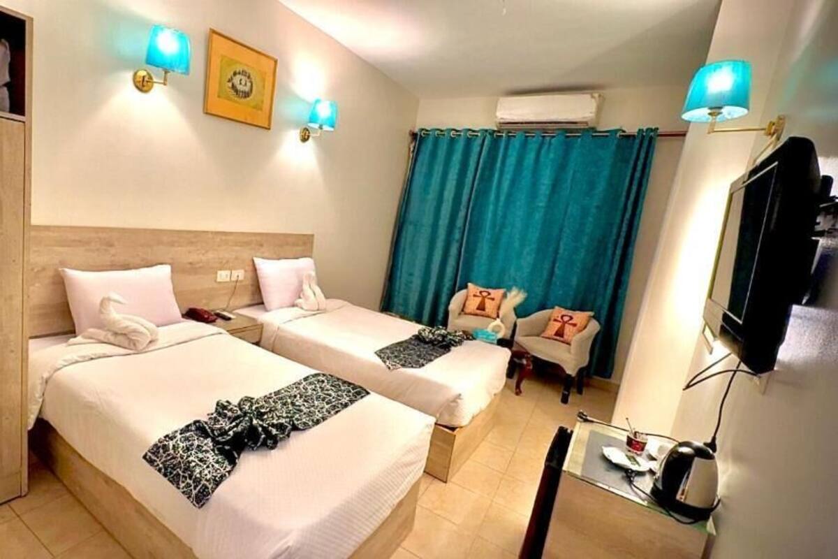 Double Room, Balcony, River View | Blackout drapes, soundproofing, free WiFi, wheelchair access