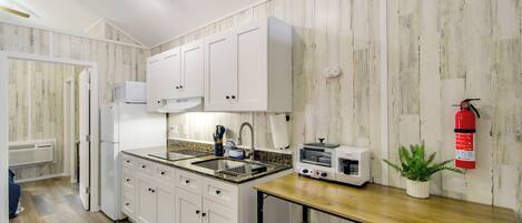 House (2 Bedrooms) | Bahagian dalam