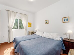 5 bedrooms, desk, Internet - Preciados by Interhome (Altea)