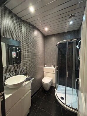 Towels - Dunrobin Apartment Ayr (Ayr)