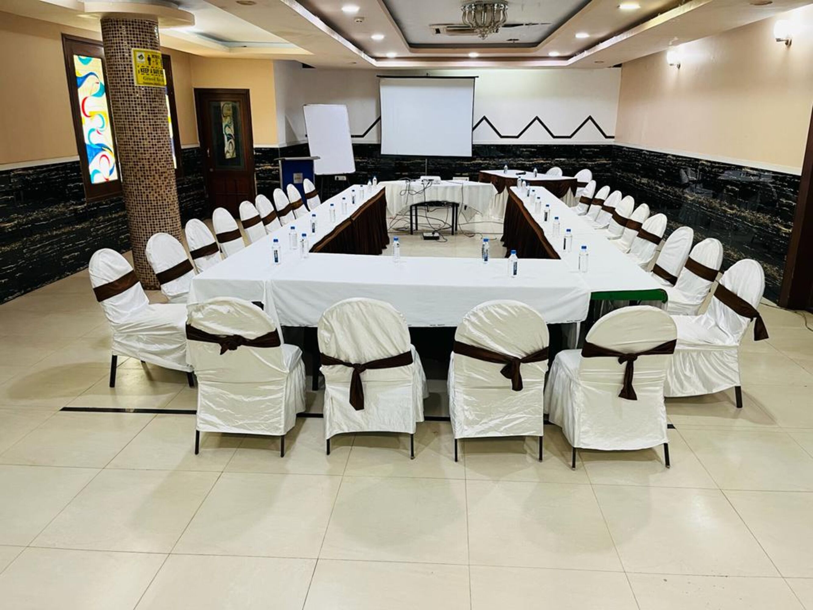 Banquet hall