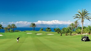Golf - Lovely 1 Bedroom Apartment. Communal Heated Pool (CN)