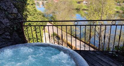 A LOT OF CAHORS