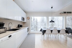 Private kitchen - Villa Hulhavanhelmi (Syöte)