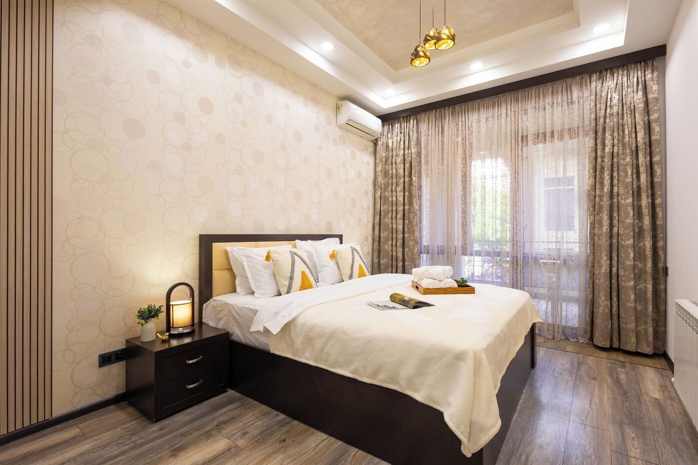 Deluxe Apartment | Free WiFi