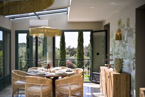 Dining - Château La Mérienne (Le Lavandou)