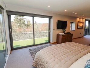 3 Schlafzimmer, individuell dekoriert, individuell eingerichtet