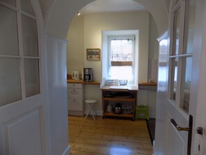 Interior - Country house apartment, comfortable apartment with terrace and garden area (Freinsheim)