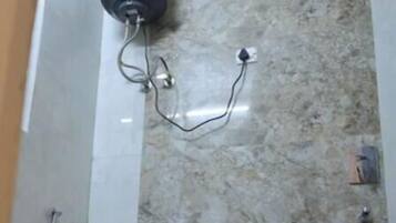 Double Room | Bathroom | Slippers