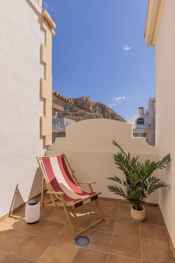 Estudio familiar con terraza | Terrace/patio