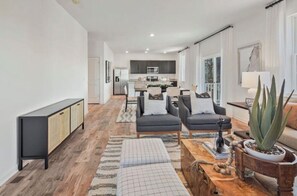 Living area - Elegant Escape w/ Premium Comfort & Free Parking (Frederick)