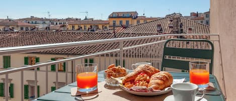 Appartement (3 Bedrooms) | Balcon