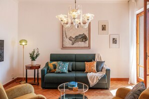 Apartment (3 Bedrooms) | Living area | TV - Da Vinci - Flo Apartments (Florence)