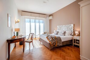 3 habitaciones y espacio para trabajar con laptop 