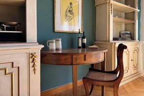 Apartment (3 Bedrooms) | Living area | TV - Da Vinci - Flo Apartments (Florence)