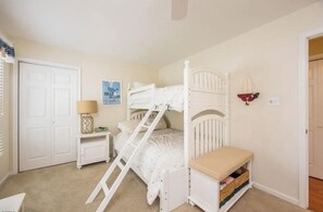 4 Schlafzimmer, Bügeleisen/Bügelbrett, WLAN, Bettwäsche