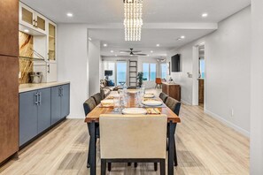 Condo, 2 habitaciones | Restaurantes