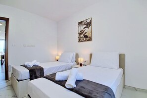 Spa - 2BR Penthouse with Rooftop Terrace in Mellieha (Il-Mellieħa)