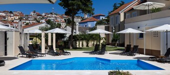Beautiful vacation apartment with private terrace