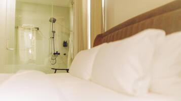 Standard Apartment, 1 Bedroom | Bathroom | Shower, hair dryer, slippers, towels