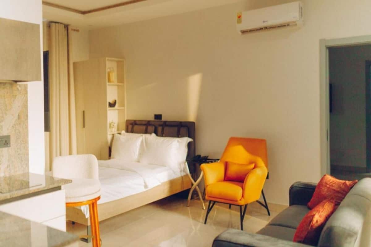 Departamento estándar, 1 habitación | Caja de seguridad en la habitación, escritorio y insonorización