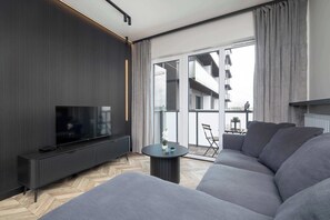 TV, offices - Modern Apartment with a Balcony | Parking | Workspace (Katowice)