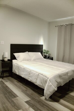 3 bedrooms, iron/ironing board, travel cot, free WiFi