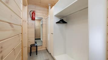 Superior Duplex, 2 Bedrooms, Sauna, Courtyard View | Bahagian dalam