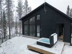 Outdoor spa tub - Porevillas Iso-Syöte A  (Syöte)