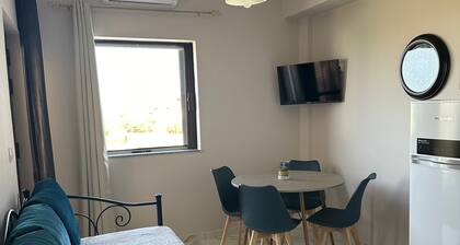 Pegasus Sea-View Apartment, 10 Min Walk to Chiona, 2 A/C Units, Wi-Fi & Parking