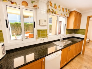 House - Ap2214 in Denia With 2 Bedrooms and 2 Bathrooms (Denia)