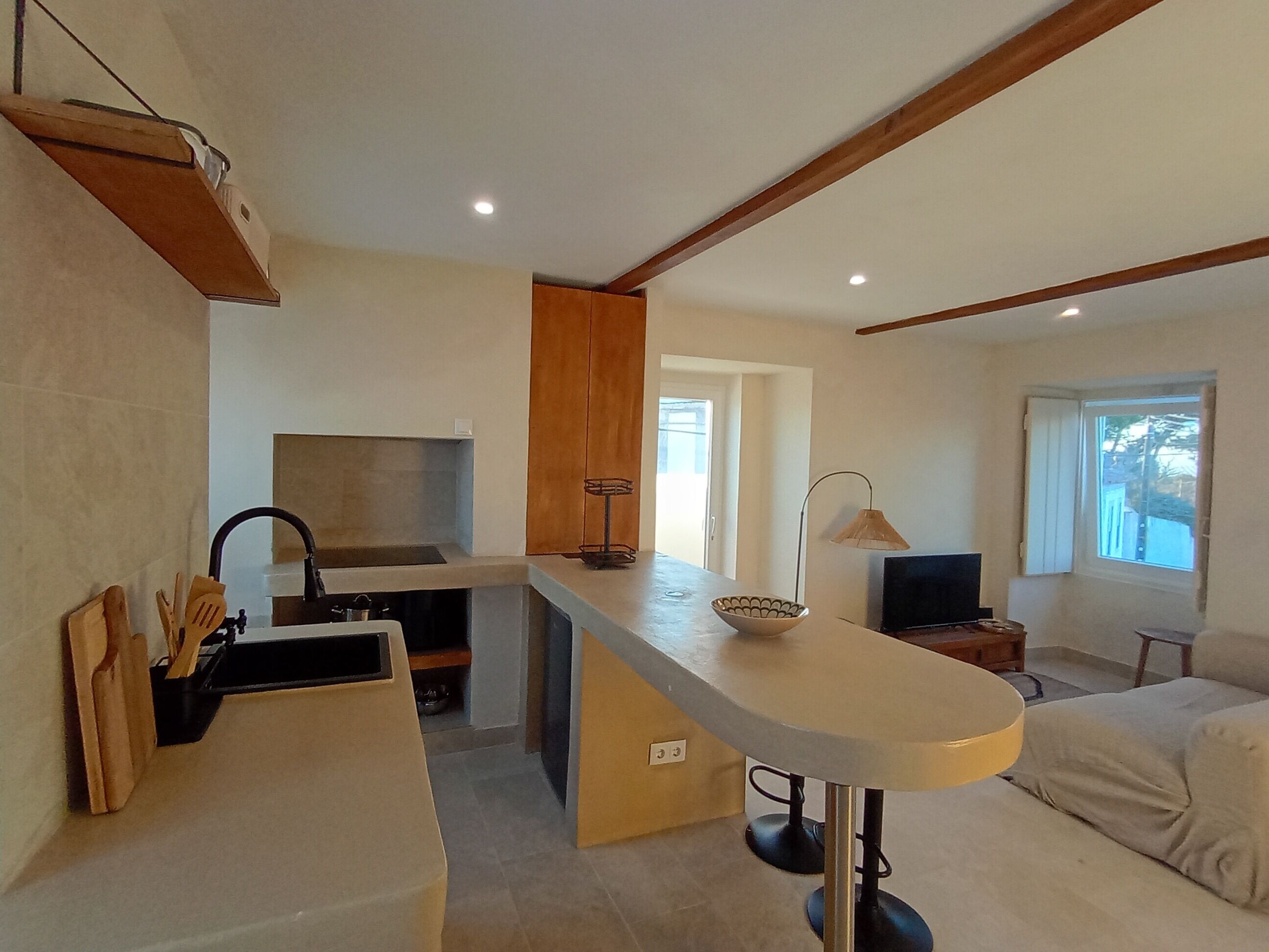 Deluxe Studio, Ocean View | Private kitchen | Fridge, stovetop, cookware/dishes/utensils