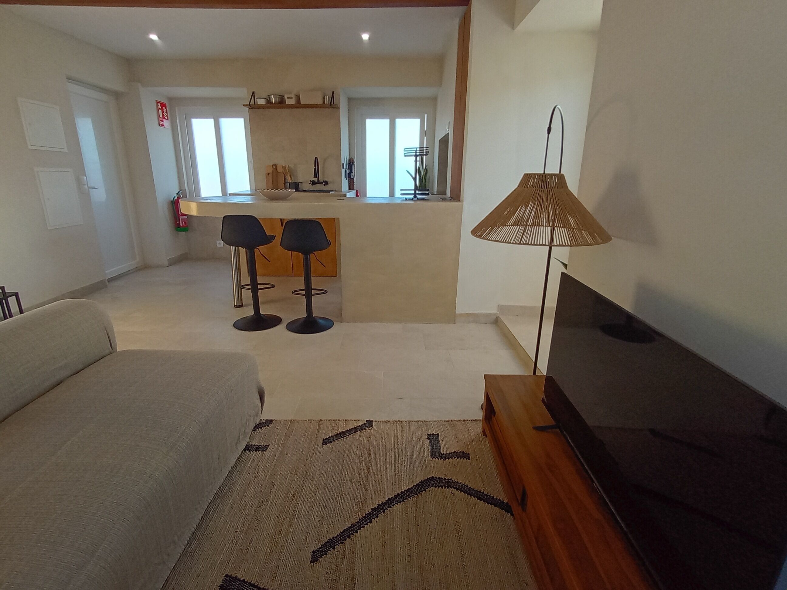 Deluxe Studio, Ocean View | Living area | Smart TV